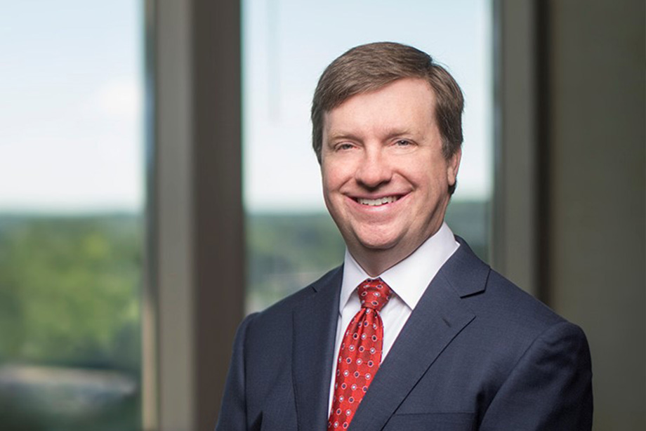 Davis Smith Joins Bradley�s Montgomery Office as a